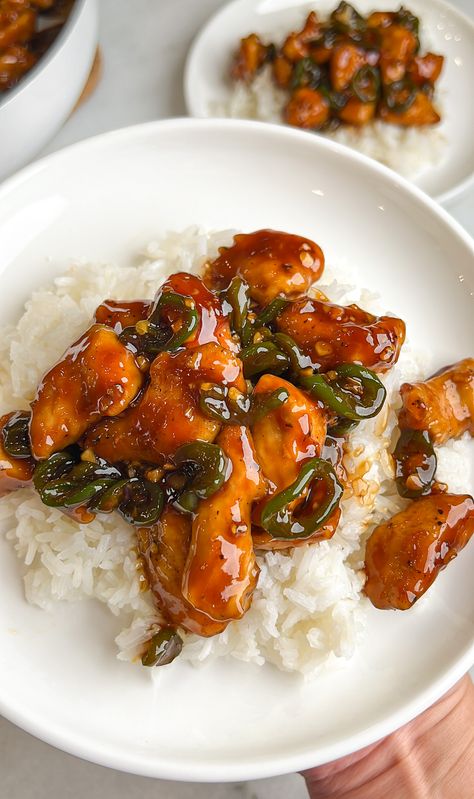 Sticky Jalapeno Chicken Jalapeno Chicken Recipes, Crispy Honey Chicken, Rice And Broccoli, Batch Baking, Restaurant Copycat, Pork Recipes For Dinner, Healthy Baked Chicken, Jalapeno Recipes, Jalapeno Chicken