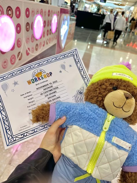 Build A Bear Date Aesthetic, Build A Bear Workshop Aesthetic, Build A Bear Names Ideas, Preppy Build A Bear, Matching Build A Bears Couple, Build A Bear Ideas, Build A Bear Date, Cute Build A Bears, Build A Bear Aesthetic