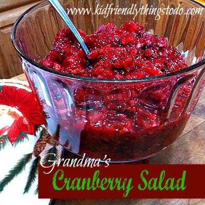 Grandma's Famous Cranberry Salad Recipe - An old fashioned delicious cranberry salad with fresh cranberries! Cranberry Salads, Cranberry Ideas, Cranberry Jello Salad, Cranberry Salad Recipes, Gelatin Salad, Cranberry Jello, Baking Chart, Cranberry Orange Sauce, Cranberry Relish