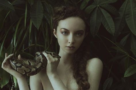 Anna Perenna on Instagram: “🌿🐍  • • • The Silence of Dew Drops Photographer: Marta Bevacqua  Makeup: Anaïs Cordevant Model: Alexia Giordano @ Crystal Model Management…” Witch Lair, Alexia Giordano, Marta Bevacqua, Surreal Portrait, Dark Aesthetics, Moth Art, Earth Goddess, Dew Drops, Green Witch