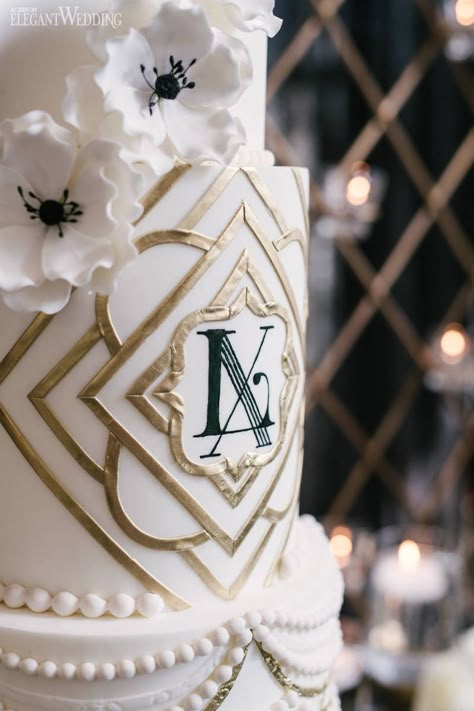 Art Deco Party Theme, Theme Bridesmaid Dresses, 1920s Wedding Cake, Great Gatsby Wedding Theme, Gatsby Cake, Art Deco Wedding Cake, Art Deco Wedding Inspiration, Art Deco Wedding Theme, Deco Cake