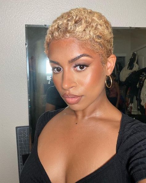 Golden Blonde Pixie Haircut Black Women, Honey Blonde Hair On Short Hair, Blonde Short Cut For Black Women, Honey Blonde Short Hair Black Women, Blonde Pixie Cut On Black Women, Blonde Short Hair Black Women, Pixie Blonde Hair, Bali Wardrobe, Blonde Pixie Haircut Black Women