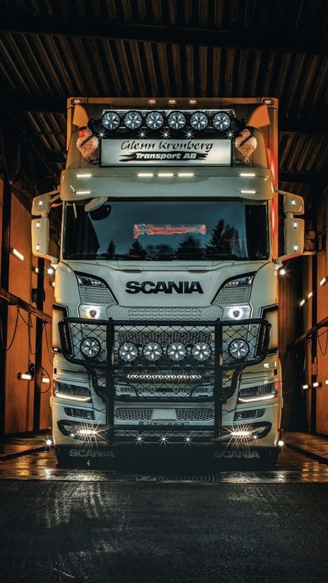 truck, lkw, camion, lorry, vrachtwagen, trekker, scania, v8, Scania Trucks Wallpapers, Semi Trucks Interior, Truck Wallpaper, Customised Trucks, Truck Pictures, Scania V8, Scania Trucks, Today Pictures, Truck Interior