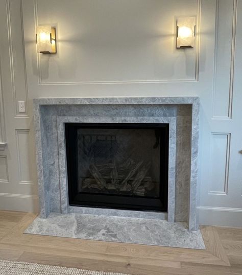 Granite Mantle Fireplace, Dark Marble Fireplace, Transitional Fireplace Ideas, Grey Marble Fireplace, Modern Marble Fireplace, Marble Hearth, Transitional Fireplace, Indoor Fireplaces, Victorian Hallway