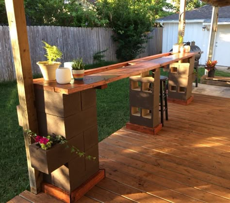 Cinder Block Ideas, Cinder Block Furniture, Block Furniture, Outdoor Kitchen Bars, Outdoor Patio Bar, Cinder Blocks, Backyard Bar, Budget Patio, Back Yard Ideas