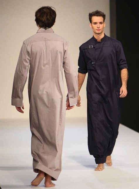 Ive always been a BIG fan of heavily draped clothing for men! (designer Hatem Arab Clothes, Draped Clothing, Muslim Men Clothing, Arab Men Fashion, Gents Kurta, Muslim Style, Modesty Outfits, Islamic Dress, Arab Fashion