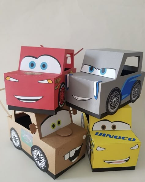 Carton Car, Cardboard Cars, Lightning Mcqueen Party, Cardboard Box Car, Cardboard Car, Disney Cars Birthday, Cars Birthday Party Disney, Car Themed Parties, Car Birthday Theme