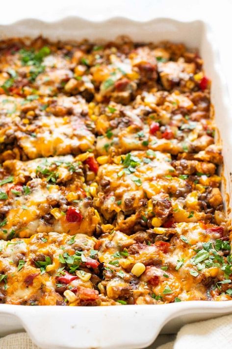 Chicken And Lentil Recipes, Lentil Meals, Mexican Lentils, Lentil Casserole Recipes, Puy Lentil Recipes, Green Lentil Curry, Chicken And Lentils, Lentil Dinner Recipes, Chicken Lentil Soup