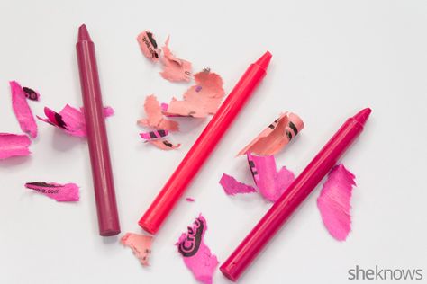 How to make lipstick out of crayons (PHOTOS) – SheKnows Lipstick Recipe, Diy Crayon Lipstick, Make Your Own Lipstick, Make Lipstick, Making Crayons, How To Make Lipstick, Crayon Lipstick, Diy Lipstick, Lipstick Tutorial