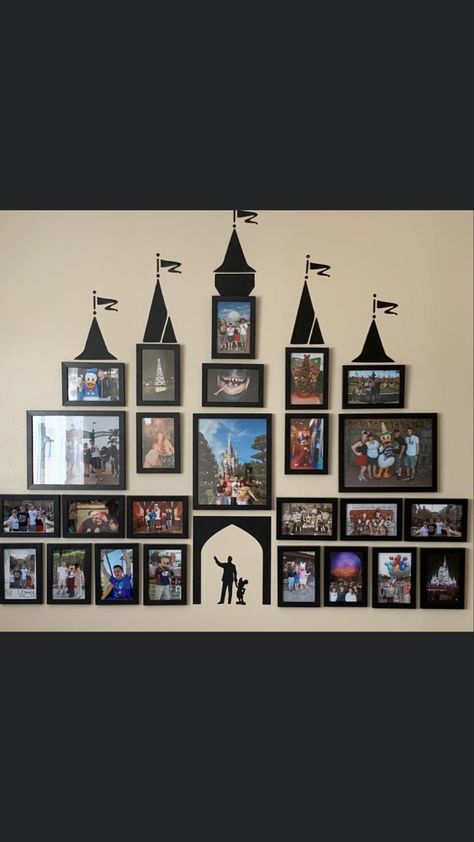 Disney Castle Frame Wall, Disney Photo Frame Diy, Disney Castle Picture Frame Wall, Disney Photo Wall Collage, Disney Picture Wall, Disney Photo Wall, Cricut Picture Frames, Disney Photo Frames, Disney Picture Frames