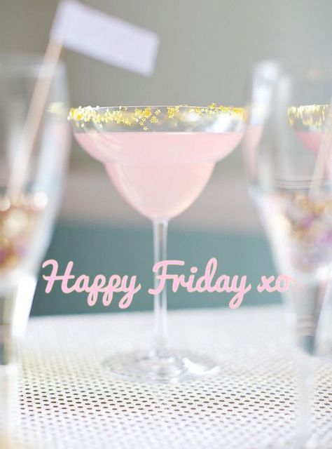 Happy Friday Divas! Fish House Punch, Friday Messages, Gold Drinks, Happy Week End, Wedding Planning On A Budget, Pink Cocktails, Edible Gold, Edible Glitter, Pink Drinks