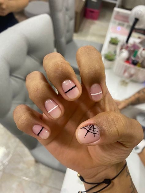 Men Nail Polish Design, Nail Inspo For Guys, Short Nail Designs Minimal Natural, Men’s Simple Nail Design, Guy Nail Designs, Mens Manicure Design, Guys Nail Designs, Masculine Nail Designs, Male Nails Art