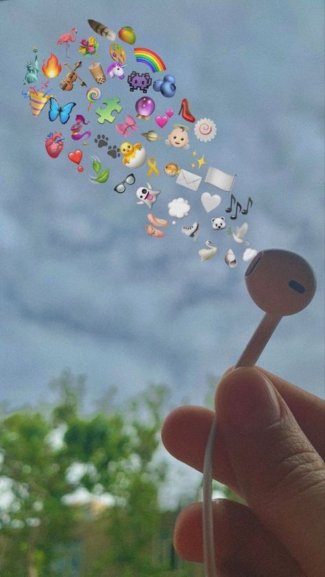 Cloud☁️ Doodle Photography, Cloud Emoji, Happy Birthday Wishes Sister, Snapchat Streaks, Journal Inspiration Writing, Birthday Greetings Friend, Snapchat Streak, Emoji For Instagram, Cloud Photos