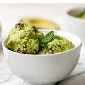 Avocado Ice Cream {Mint Chocolate Chip} | Eating Bird Food Cottage Cheese Avocado, High Protein Vegetables, Blendtec Recipes, Healthy Chocolate Banana, Eating Bird Food, Avocado Ice Cream, Baby Led Weaning Recipes, Mint Chocolate Chip, Chocolate Chip Ice Cream