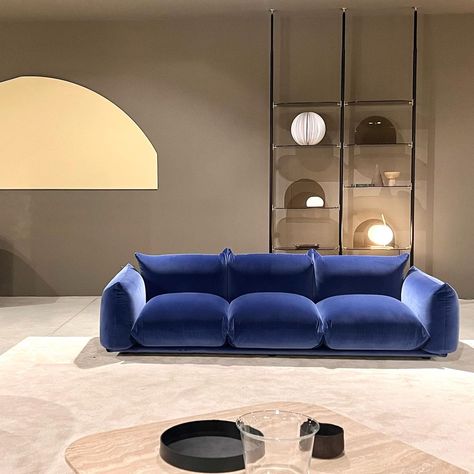 arflex | Designed by Mario Marenco 1970 The unique design and the wide modularity still make Marenco sofa a must of contemporary… | Instagram Modern Nyc Apartment, Marenco Sofa, Chair & Sofa Cushions, Velvet Couch, Countryside House, Blue Sofa, November 3, Nyc Apartment, House Interior Decor