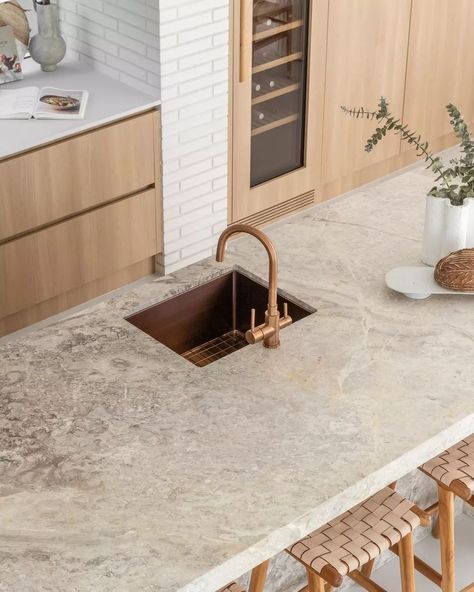 STONE3 - Tiles & Surfaces (@stone3_tiles) • Instagram photos and videos Coloured Kitchen, Resort House, Modern Coastal Kitchen, Australian Beach House, Abi Interiors, Stone Benchtop, Coastal Kitchen Decor, Kitchen Benchtops, Beach Kitchens