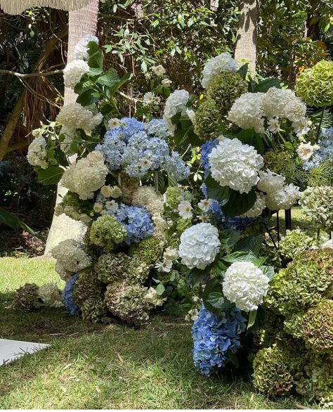 Summer Floral Wedding, Hydrangea Arrangements, Green Hydrangea, Old Hollywood Glam, Wedding Colors Blue, Wedding Flower Inspiration, Wedding Styling, 2024 Wedding, Wedding Color Palette