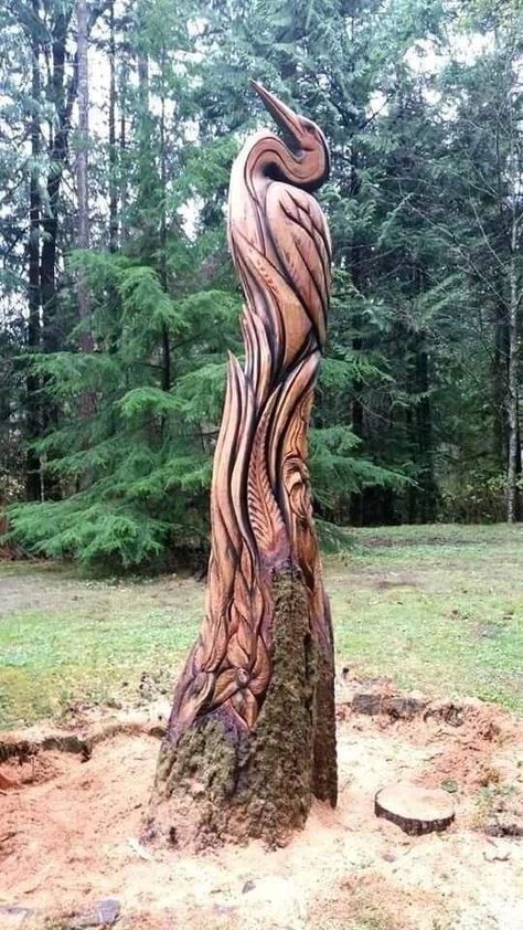 Tree Stump Art, Carved Tree Stump, Stump Art, Chainsaw Sculpture, Chainsaw Wood Carving, Wood Carving Art Sculpture, Bird Carving, Tree Artwork, Wood Carving Designs