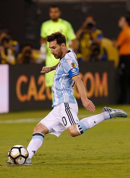 1000+ images about Soccer on Pinterest | Lionel Messi, Messi and ... Messi And Ronaldo Wallpaper, Lio Messi, Lionel Messi Fc Barcelona, Soccer Highlights, Football Fever, Penalty Kick, Messi Soccer, Messi Photos, Lionel Andrés Messi