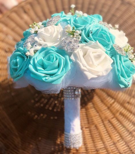 Tiffany Blue Flowers Bouquet, Aquamarine Wedding Theme, Aqua Blue Wedding Theme, Sweet 16 Bouquet, Tiffany Blue Quinceanera, Communion Bouquet, Ocean Blue Wedding, Turquoise Wedding Bouquets, Quince Bouquet