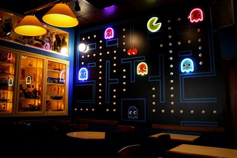 Arcade Bar, Gaming Lounge, Retro Games Room, Arcade Room, Game Cafe, Video Game Room Design, Game Room Family, Arcade Game Room, Arcade Cabinet