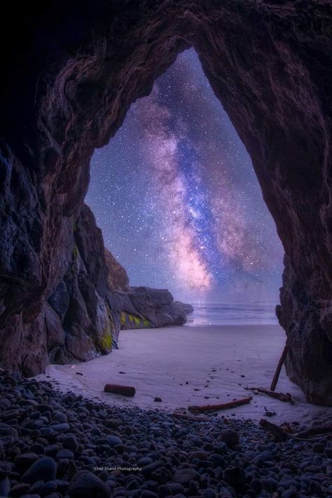 Water Cave, Dreamcore Aesthetic, Sea Cave, Milky Way Galaxy, The Milky Way, Photography Wallpaper, Oregon Coast, Beach Scenes, Amazing Places