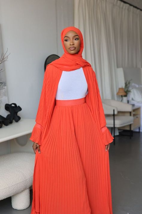 Orange Dress Hijab, Pleated Pencil Skirt, Abaya Styles, Islamic Fashion Dresses, Pleated Wide Leg Pants, Classy Skirts, Modest Dresses Fashion, Modest Casual Outfits, Orange Chiffon