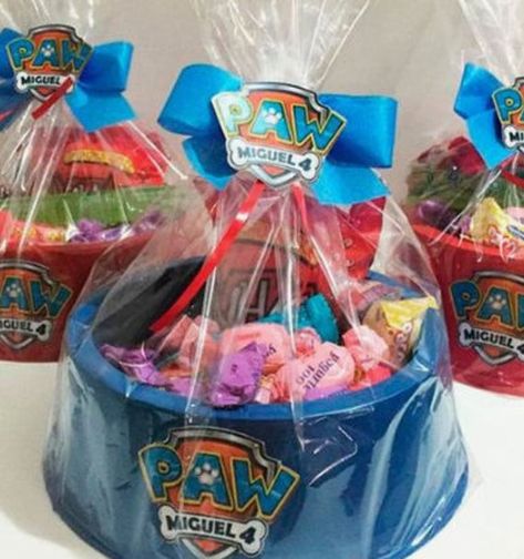 Kids Birthday Food, Paw Patrol Birthday Decorations, Paw Patrol Party Decorations, 4de Verjaardag, Paw Patrol Birthday Theme, Paw Party, Boy Party Favors, Paw Patrol Birthday Party, Patrol Party