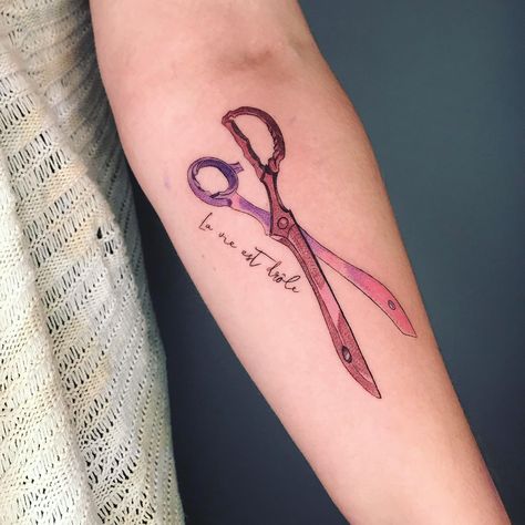 My tattoo of the scissor blade from Kill La Kill! Got this in October from @fleshpoker on Instagram Kill La Kill Scissors, Kill La Kill Tattoo, Scissor Tattoo, Anime Sleeve, Left Arm Tattoos, Blade Tattoo, Anime Tattoo, R Tattoo, My Tattoo