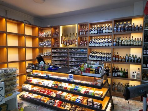 Small Liquor Store, Bourbon Office, Snack Rack, Glass Door Refrigerator, Grocery Store Design, Supermarket Design, Mini Market, Petrol Station, Shop Layout