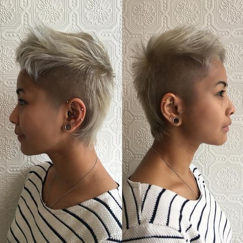 Short Platinum Blonde Mullet with Shaved Sides and Textured Top Lengths Lesbian Haircut, Platinum Blonde Pixie, Androgynous Haircut, Woman Shaving, Mullet Haircut, Mohawk Hairstyles, Mullet Hairstyle, Shaved Sides, Punk Hair