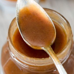 Homemade Cinnamon Caramel Sauce Caramel Roll Sauce, Cinnamon Sauce Recipe, Fairy Kitchen, Cinnamon Sauce, Homemade Salted Caramel, Crazy For Crust, Cinnamon Caramel, Homemade Caramel Sauce, Salted Caramel Sauce