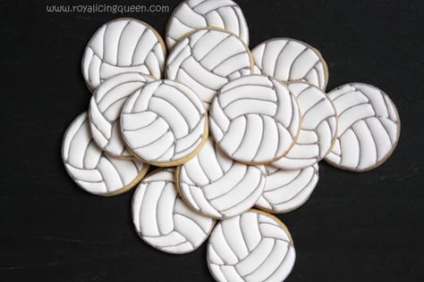 The Royal Icing Queen: Volleyball Cookies (Including a Tutorial on Preven... Royal Icing Cookie Decorating, Volleyball Cookies, Sport Cookies, Frosting Cookies, Royal Frosting, Ball Cookies, Volleyball Party, School Cupcakes, Sports Cookies