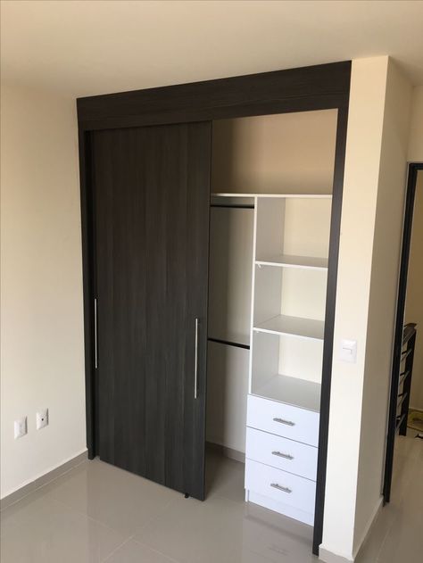 Small Sliding Door Closet Organization, Ideas De Closets, Modern Cupboard Design, Closet Design Layout, Closet Renovation, Bedroom Cupboard Designs, Wardrobe Interior Design, Closet Layout, Closet Remodel