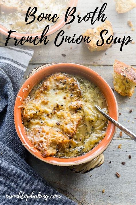 Bone Broth Beef, Easy Bone Broth, Bone Broth Soup Recipes, Slow Cooker Bone Broth, Bone Broth Soup, French Soup, Bone Soup, Homemade Bone Broth, Soup Appetizers