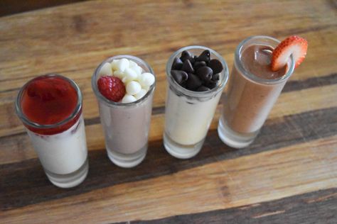 Cheesecake shots are great but alcoholic ones are even better. Try out our Spoon approved cheesecake shooters and celebrate. Appetizer Shooters, Boozy Cheesecake, Cheesecake Shots, Cake Shooters, Cheesecake Shooters, Dessert Shooters, Alcoholic Desserts, Strawberry Pie Filling, Shots Alcohol