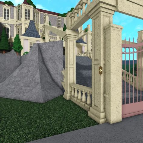 Bloxburg fairytale castle Bloxburg Castle Entrance, Mini Castle Bloxburg, Roblox Bloxburg Castle Layout, Princess Castle Bloxburg, Fence Bloxburg, Castle Bloxburg Layout, Bloxburg Fence Ideas, Bloxburg Fence Decal, Bloxburg Reference