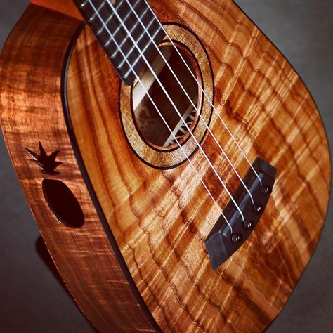 The Ukulele Site Crew on Instagram: “New Pineapple Platinum from @kanileaukulele #kanileaukulele #theukulelesite #customukulele” Pineapple Ukulele, Ukulele, Pineapple, Platinum, On Instagram, Instagram