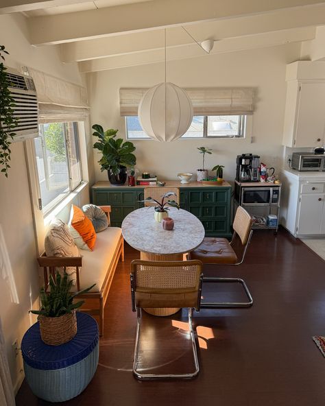 BEFORE + AFTER ✨🍽️🪴 The way this dining room came together was truly magical 🪄 The beautiful pink-ish beige marble table top was originally a coffee table.. we had the seller remove the legs and sourced fluted table bases to use instead. And the shades allow SO much more light to come through and make the colors glow 🥹 #interiors #design #renterfriendly #diningroom #homedecor #secondhandfinds #sustainablehome #vintagestyle #eclecticdecor #cozyhome #solebich #apartment #smallspaces Owning A House Aesthetic, Post Modern Dining Room, Apartment Kitchen Table Ideas, Apartment Dinner Table, Bench For Kitchen Table, College Dining Room, Muted Bathroom, Mini Apartment Design, Tiny Apartment Design