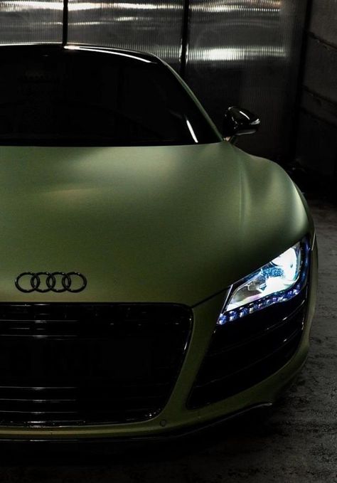 Audi R8 Matte, Green Audi R8, Green Audi, Allroad Audi, Audi Sports Car, Green Cars, Clemence Poesy, Texas Poker, Green Luxury