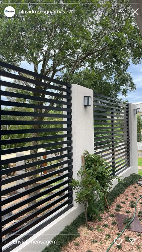 Mexico House Ideas, Fancy Fence, Home Gate Design, Gate Wall Design, House Fence Design, Front Yard Fence, Modern House Facades, House Gate Design, Gate House