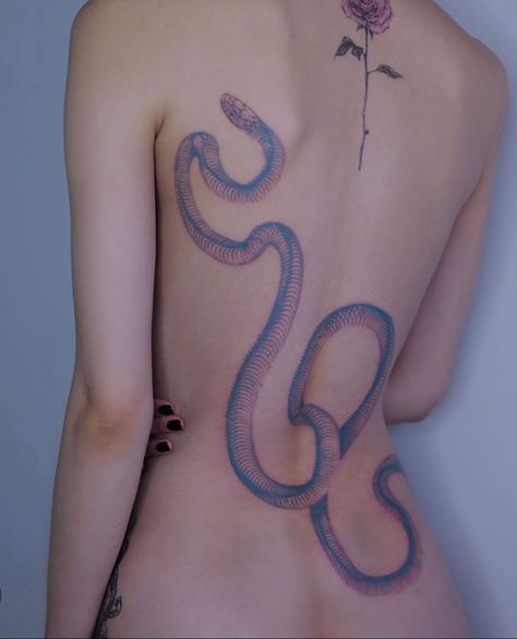 Double Headed Snake, Sora Choi, Kawaii Tattoo, Spine Tattoo, Spine Tattoos, Body Reference, S Tattoo, Skin Art, Pretty Tattoos