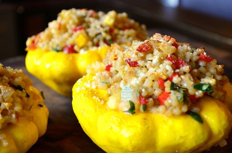 Stuffed Patty Pan Squash- everyone will love these side dish squash bowls! Pan Squash Recipe, Squash Patties, Pan Squash, Pattypan Squash, Summer Squash Recipes, Csa Recipes, Squash Recipe, Pan Recipes, Squash Recipes