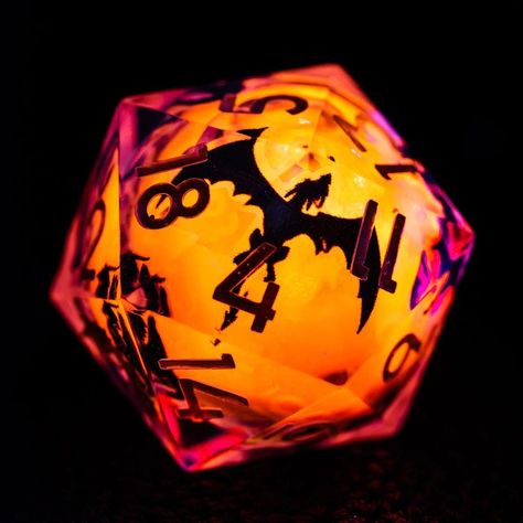 Cool Dice Sets, D&d Dice, Glow In The Dark Liquid, Dice Ideas, Cool Dnd Dice, Dice Dragon, Dice Goblin, Dnd Classes, Resin Dice