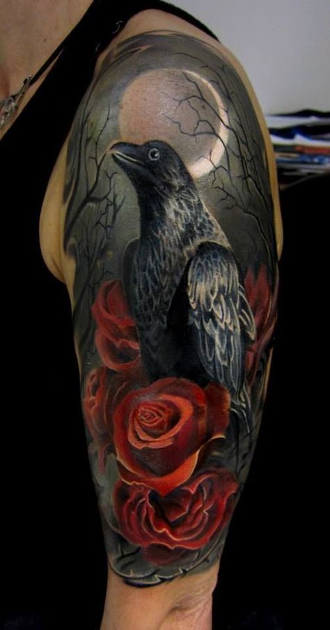 Crow Tattoos, Rabe Tattoo, Lovely Tattoo, Crow Tattoo Design, Hourglass Tattoo, Petit Tattoo, Kunst Tattoos, Tattoo Trend, Crow Tattoo