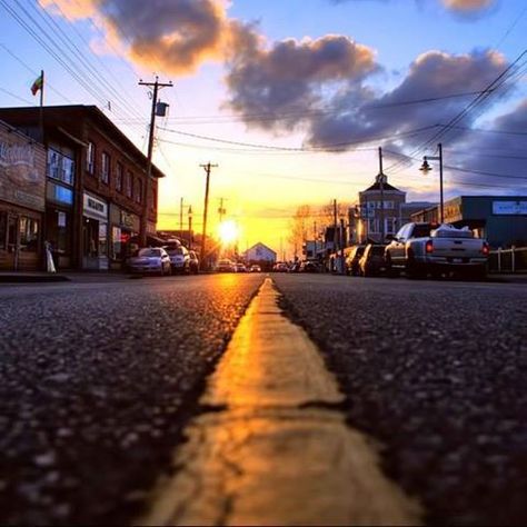 Storybrook-Awesome background picture #Steveston #RichmondBC #OUAT Storybrooke Aesthetic, Steveston Bc, Storybrooke Maine, Fancy Houses, Captain Swan, Bc Canada, Background Pictures, Enchanted Forest, Small Town