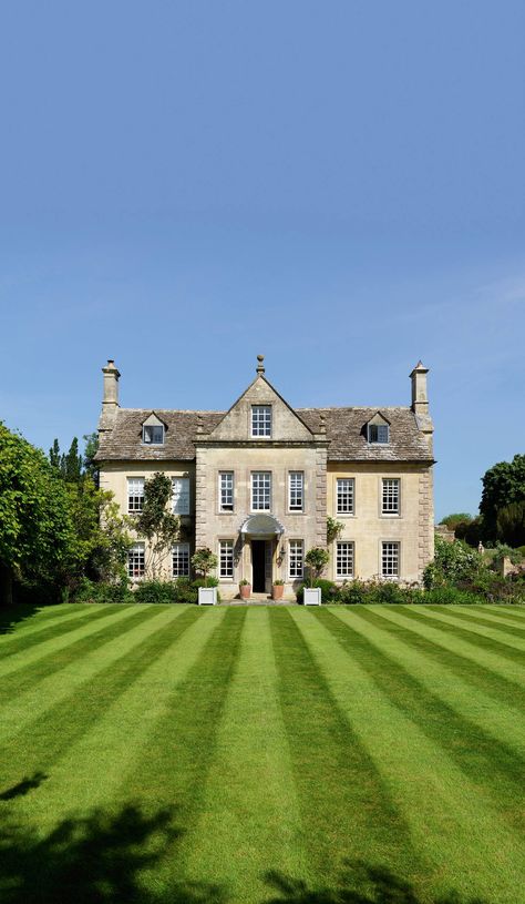 A Cotswold house by Joanna Wood | House & Garden Cotswolds House, Cotswold House, 17th Century House, Manor Homes, Cotswold Cottage, Cotswolds Cottage, Cotswold Villages, Country Estates, Country Manor