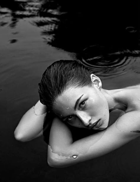 □ Beauty Fotografie, Lake Photoshoot, Water Modeling, Pool Photography, Water Shoot, Grace Elizabeth, Shotting Photo, Photographie Portrait Inspiration, Beach Photography Poses