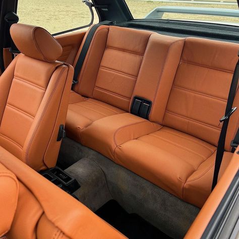 E30 Interior, Bmw E30 Interior, Mk2 Golf, Geo Metro, Golf Mk3, Custom Car Interior, Bmw Classic, Car Upholstery, Brown Interior