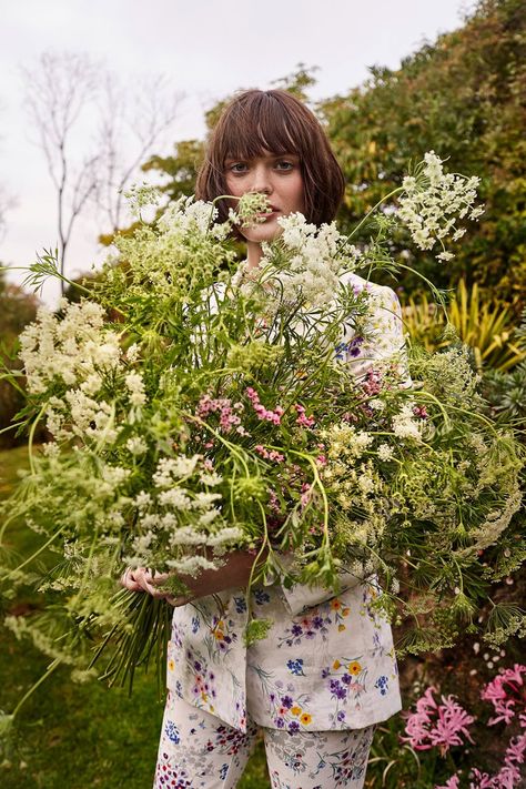 Harper’s Bazaar UK March 2018 Sam Rollinson Agata Pospieszynska Fashion Garden Photography, Botanical Fashion Editorial, Gardening Fashion Editorial, Flowers Fashion Editorial, Botanical Garden Editorial, Garden Fashion Photography, Nature Fashion Editorial, Flower Fashion Photography, Spring Fashion Editorial